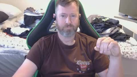 luvslutz online show from May 2026 04:26:04 PM