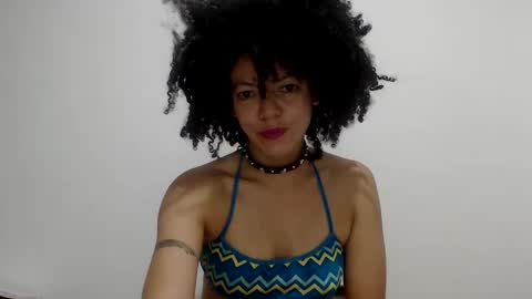 Snapshot of dreamylatina chatting on February 2025 09:37:01 AM DreamyLatina online show from February 2025 09:37:01 AM