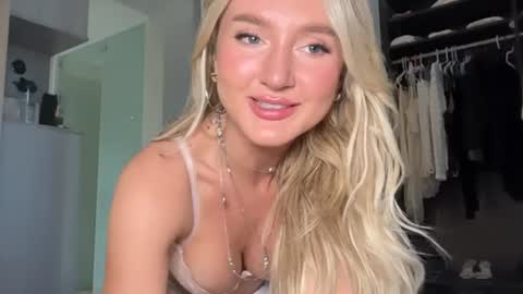 Lilah  online show from June 2026 12:03:02 AM
