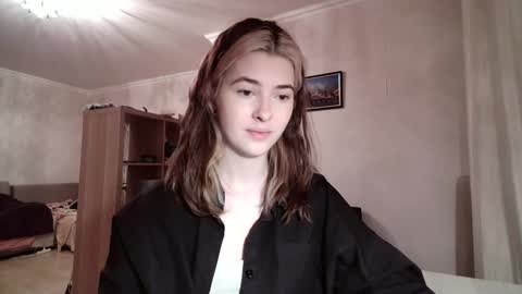 Dia online show from February 2026 04:11:02 PM