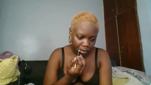 Kimberly online show from November 2025 12:52:01 PM