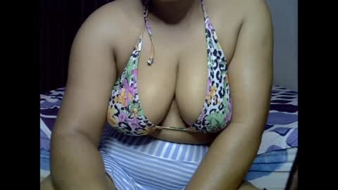 Snapshot of drippingnwet chatting on April 2026 11:51:02 AM drippingnwet online show from April 2026 11:51:02 AM