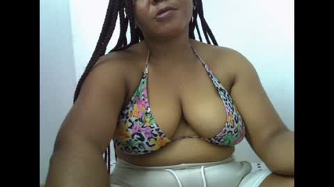 Snapshot of drippingnwet chatting on June 2026 01:35:01 PM drippingnwet online show from June 2026 01:35:01 PM