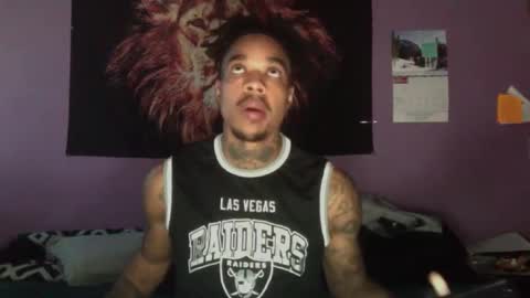 Snapshot of dripthehit chatting on January 2025 09:42:02 PM dripthehit online show from January 2025 09:42:02 PM