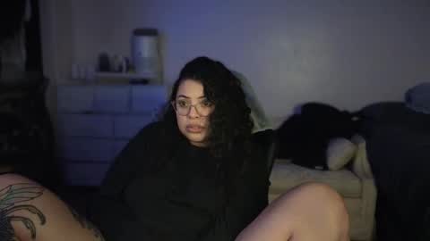 Drizzypeach602 online show from December 2024 07:08:01 AM