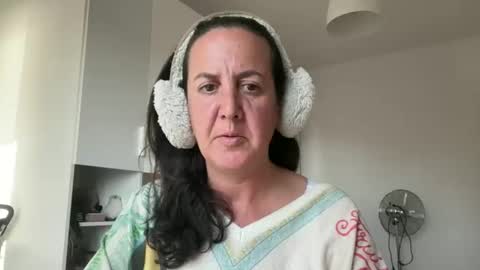 Dr. Resa online show from May 2026 04:34:01 PM