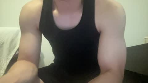 Snapshot of drveucrzy chatting on June 2026 11:14:02 PM driveucrzy online show from June 2026 11:14:02 PM