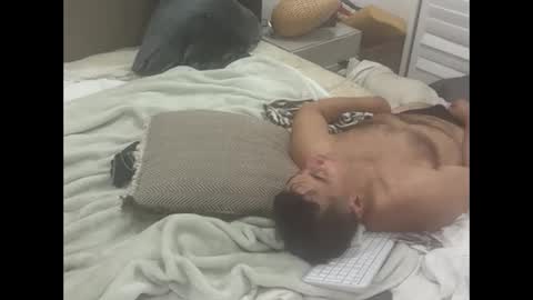 Dude online show from February 2026 12:01:02 PM