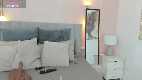 Snapshot of dulce_emi_ chatting on July 2026 12:25:01 PM Emi online show from July 2026 12:25:01 PM