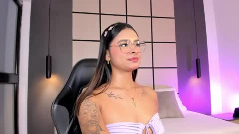 Snapshot of dulce_glow_ chatting on May 2026 08:28:01 PM D U L C E online show from May 2026 08:28:01 PM