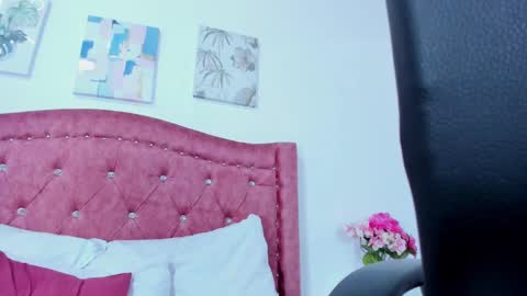 Dulce  online show from January 2025 06:24:01 PM