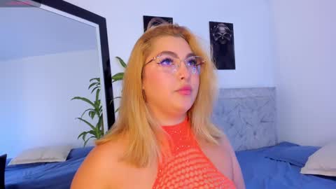 Snapshot of dulceedens_1 chatting on January 2025 04:44:01 AM dulceedens_1 online show from January 2025 04:44:01 AM