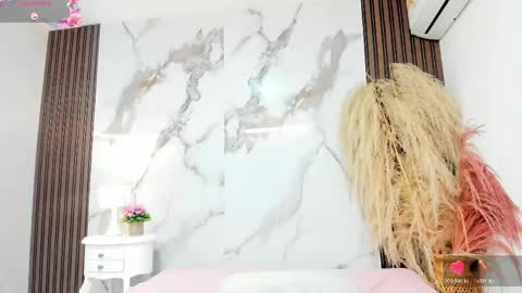 Snapshot of dulcemia25 chatting on May 2026 12:13:02 PM Dulce online show from May 2026 12:13:02 PM