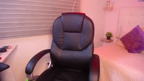 Dulce Rose online show from February 2025 11:52:01 PM