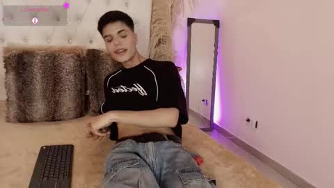 Dulcey online show from November 2025 09:14:01 PM