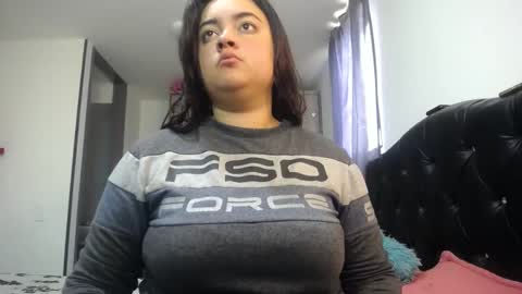 Snapshot of dumont_model chatting on November 2025 04:23:01 PM Nicole online show from November 2025 04:23:01 PM