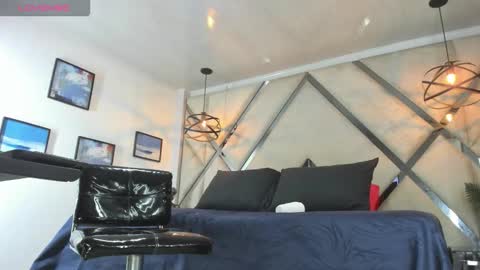 DUSAN  GREY online show from February 2026 04:07:01 AM