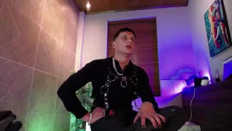 Snapshot of dustin_sonne chatting on July 2026 03:46:02 AM Dustin Sonne online show from July 2026 03:46:02 AM