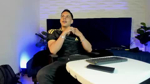 Snapshot of dustin_sonne chatting on July 2026 03:13:01 AM Dustin Sonne online show from July 2026 03:13:01 AM