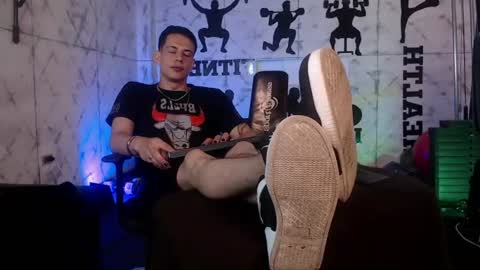 Snapshot of dustin_sonne chatting on July 2026 03:44:01 AM Dustin Sonne online show from July 2026 03:44:01 AM