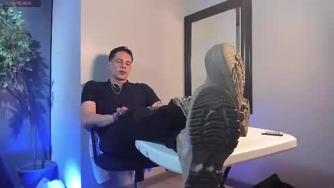 Snapshot of dustin_sonne chatting on July 2026 04:26:02 AM Dustin Sonne online show from July 2026 04:26:02 AM