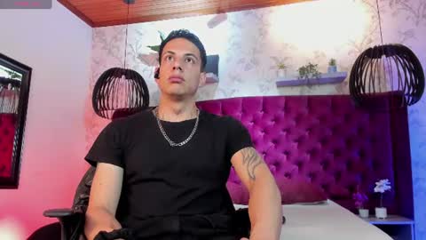 Snapshot of dustin_sonne chatting on July 2026 03:34:01 AM Dustin Sonne online show from July 2026 03:34:01 AM