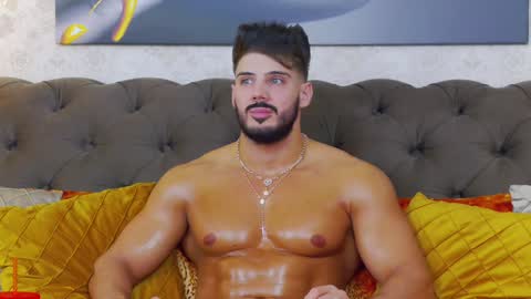 Dustin online show from January 2025 08:28:01 PM