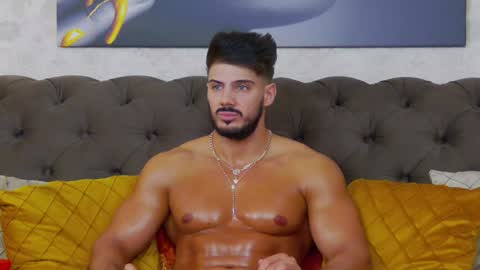 Dustin online show from January 2025 12:38:01 AM