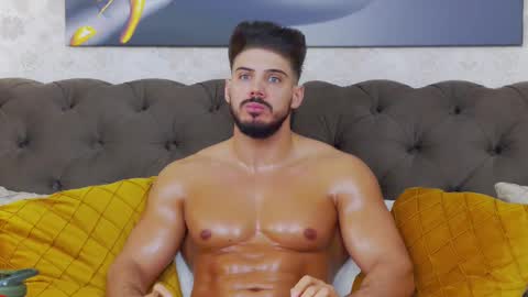 Dustin online show from February 2025 06:08:02 AM