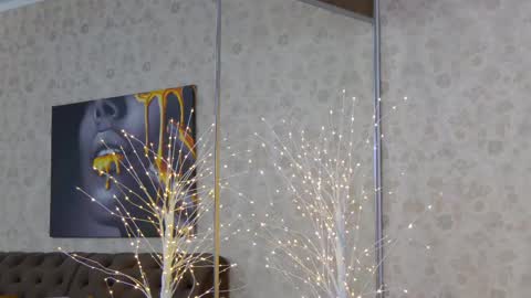 Dustin online show from February 2025 12:30:01 AM