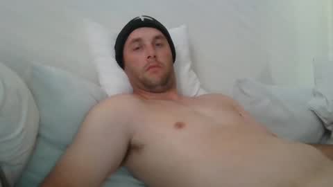 Snapshot of dustyroy09 chatting on February 2025 11:44:01 PM dustyroy09 online show from February 2025 11:44:01 PM