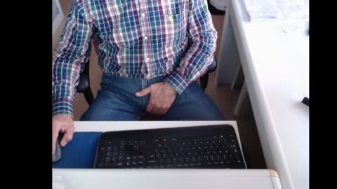 dutchpornking2 online show from January 2025 07:59:01 AM