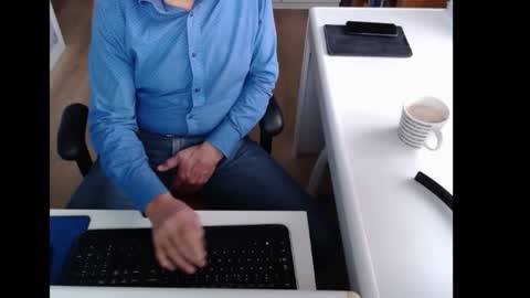 dutchpornking2 online show from October 2025 07:51:01 AM