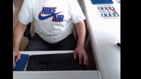 Snapshot of dutchpornking2 chatting on July 2026 06:32:01 AM dutchpornking2 online show from July 2026 06:32:01 AM