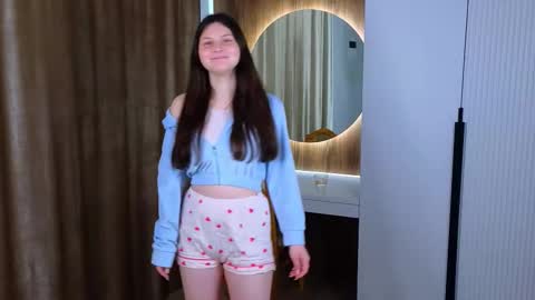 Snapshot of dwanasjostrom chatting on November 2025 02:28:02 AM Alline online show from November 2025 02:28:02 AM