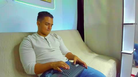 Snapshot of dwayne_esteven10 chatting on March 2026 08:28:02 PM dwayne_esteven10 online show from March 2026 08:28:02 PM