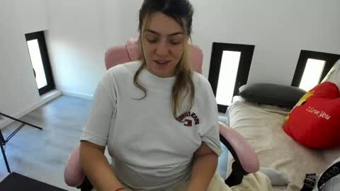 Snapshot of dyanakaylin chatting on May 2026 05:03:02 AM dayana online show from May 2026 05:03:02 AM