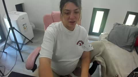 Snapshot of dyanakaylin chatting on May 2026 05:23:02 AM dayana online show from May 2026 05:23:02 AM