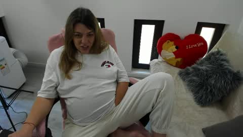 Snapshot of dyanakaylin chatting on June 2026 05:23:01 AM dayana online show from June 2026 05:23:01 AM