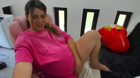 Snapshot of dyanakaylin chatting on June 2026 04:46:01 AM dayana online show from June 2026 04:46:01 AM