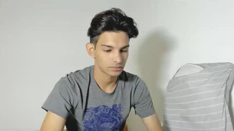 Snapshot of dylan_hoot chatting on September 2025 07:37:02 PM Dylan online show from September 2025 07:37:02 PM