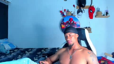Snapshot of dylan_jake1 chatting on April 2026 01:42:01 AM Dylan online show from April 2026 01:42:01 AM