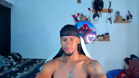 Snapshot of dylan_jake1 chatting on April 2026 01:42:02 AM Dylan online show from April 2026 01:42:02 AM