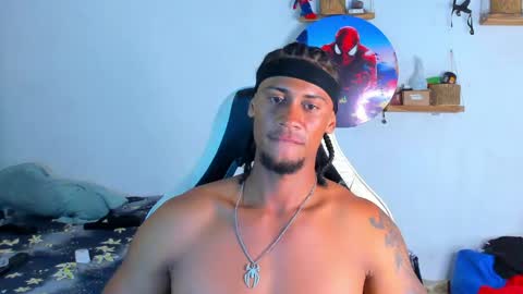 Snapshot of dylan_jake1 chatting on May 2026 01:55:01 AM Dylan online show from May 2026 01:55:01 AM