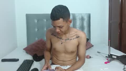 Snapshot of dylandevilx chatting on September 2025 10:11:01 PM Dylan.. online show from September 2025 10:11:01 PM