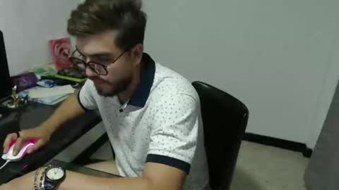 dylanhot10 online show from December 2024 11:23:02 PM