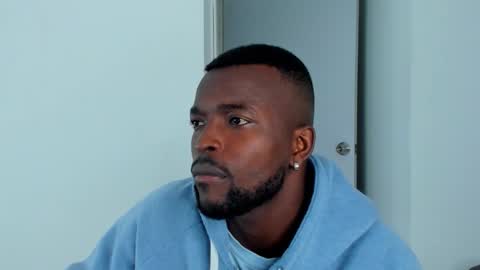 Dylan Taylor online show from November 2025 03:31:01 AM