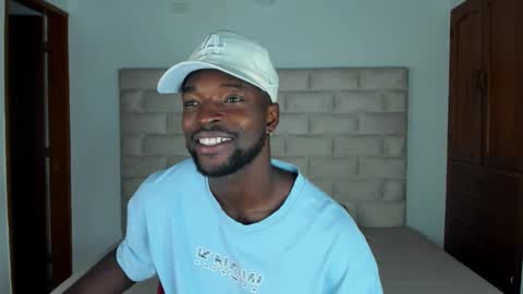 Dylan Taylor online show from November 2025 11:54:01 AM