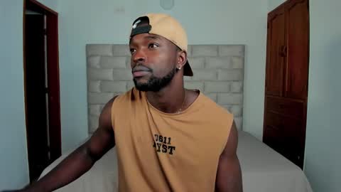 Dylan Taylor online show from November 2025 12:16:01 PM