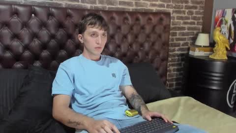 ---DYLAN--- online show from January 2026 03:44:02 AM